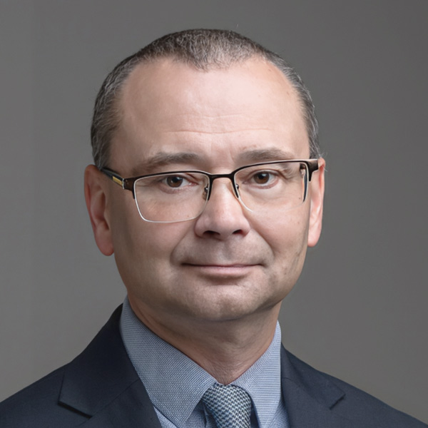 prof. Piotr Luliński